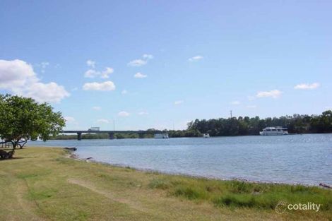Property photo of 8 Boykambil Esplanade South Hope Island QLD 4212