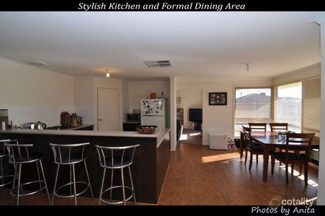 Property photo of 8 Vine Parade Munno Para West SA 5115