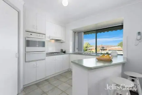Property photo of 15 Sherlowe Crescent Viewbank VIC 3084