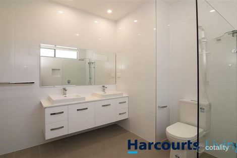 Property photo of 22 Birdie Place Carbrook QLD 4130