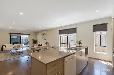 Property photo of 5 Falstone Circuit Mickleham VIC 3064