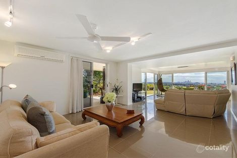 Property photo of 1/28-32 Vantage Point Drive Burleigh Heads QLD 4220