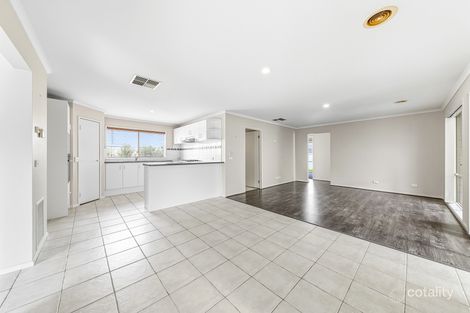 Property photo of 23 Emmer Green Retreat Cranbourne East VIC 3977