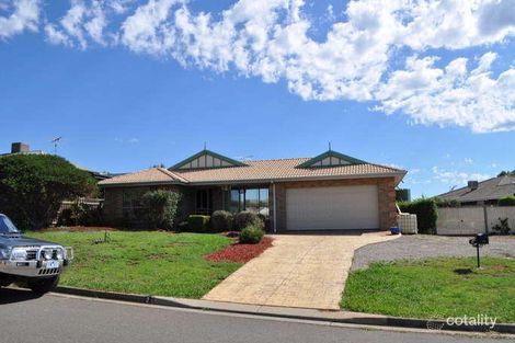 Property photo of 2 Rae Court Darley VIC 3340