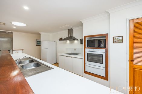 Property photo of 37 Casuarina Drive Halls Head WA 6210