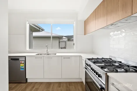 Property photo of 8 Braemar Street Tullimbar NSW 2527