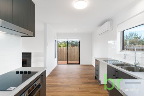 Property photo of 8 Swan Street Lara VIC 3212