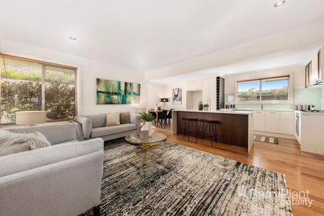 Property photo of 40 Windsor Crescent Bundoora VIC 3083