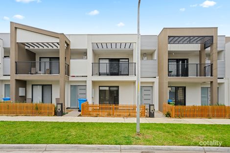 Property photo of 14 Lumeah Drive Cranbourne West VIC 3977