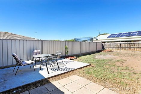 Property photo of 2/52 Cameron Crescent Lara VIC 3212