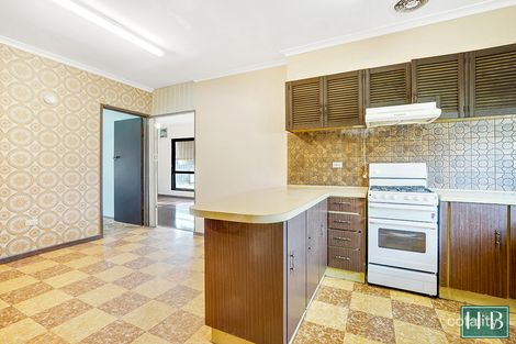 Property photo of 1 Peter Court St Albans VIC 3021
