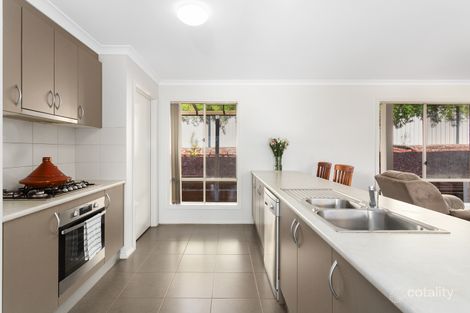 Property photo of 15 Crystal Court Drouin VIC 3818