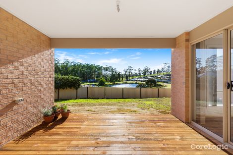 Property photo of 15 Crystal Court Drouin VIC 3818