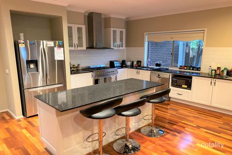 Property photo of 11 Nyah Court Broadford VIC 3658