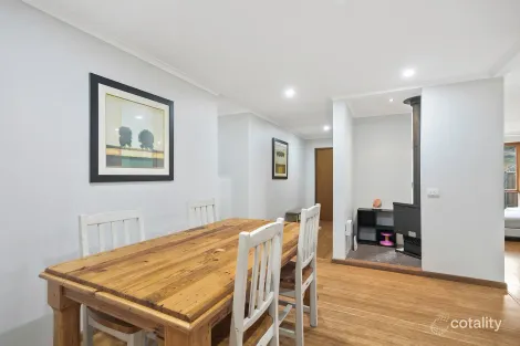 Property photo of 8 Reid Place Avondale NSW 2530