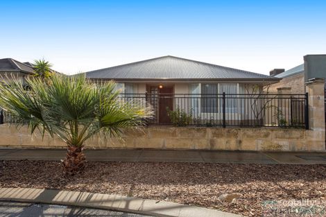 Property photo of 9 Hulah Cove Secret Harbour WA 6173