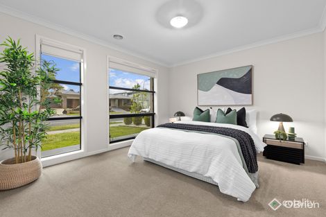 Property photo of 16 Viewbright Road Clyde North VIC 3978