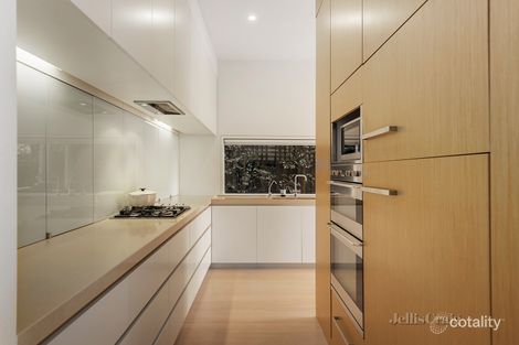 Property photo of 5 Currajong Road Hawthorn East VIC 3123