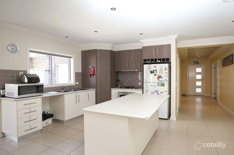 Property photo of 21 Cunningham Chase Burnside Heights VIC 3023
