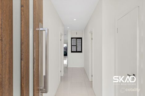 Property photo of 72 Albion Crescent Mickleham VIC 3064