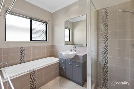 Property photo of 3 Blaxland Close Andergrove QLD 4740