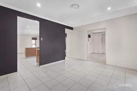 Property photo of 3 Blaxland Close Andergrove QLD 4740