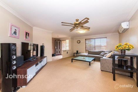 Property photo of 17 Mapia Rise Pacific Pines QLD 4211