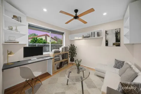 Property photo of 57 Equestrian Drive Yamanto QLD 4305