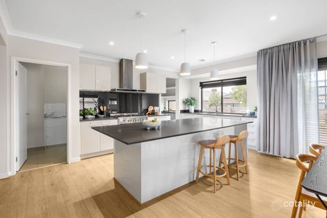 Property photo of 72 Peppertree Parade Craigieburn VIC 3064