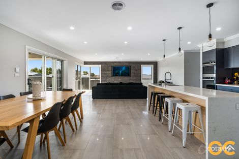 Property photo of 85 Pippin Way Orange NSW 2800