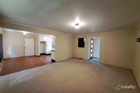 Property photo of 5 Acacia Place West Albury NSW 2640