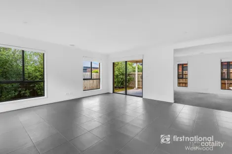 Property photo of 10 Perry Road Werribee VIC 3030
