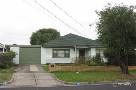 19 Walker Gr, Cheltenham, VIC 3192