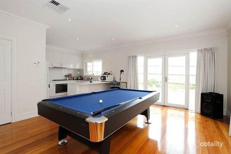 Property photo of 2/4 Hirst Street Blackburn VIC 3130