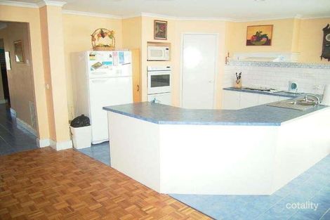 Property photo of 8 Norford Court Cranbourne North VIC 3977