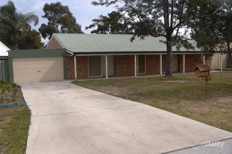 19 Panorama Cres, Freemans Reach, NSW 2756