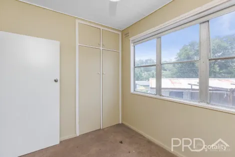 Property photo of 21 Kinred Street Tumut NSW 2720
