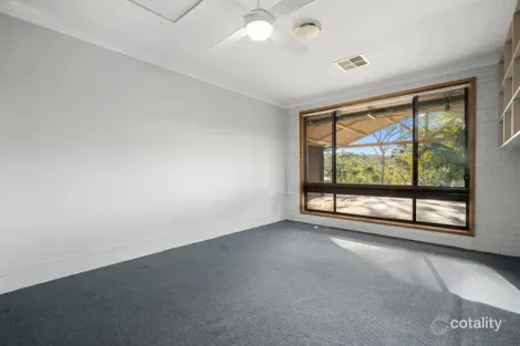 Property photo of 21 Cooroy Crescent Yellow Rock NSW 2777
