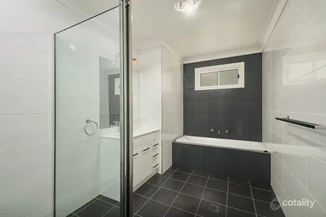 Property photo of 1 Warambee Street Glenfield Park NSW 2650
