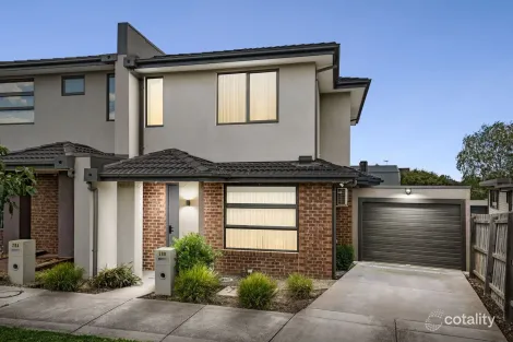 28b Arunta Cres, Clarinda, VIC 3169