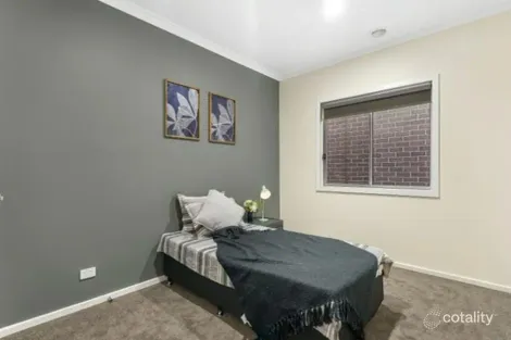 Property photo of 80 Smile Crescent Wyndham Vale VIC 3024
