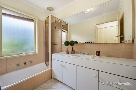 Property photo of 5 Rollington Drive Ringwood VIC 3134