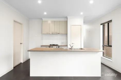 Property photo of 8 Beekeeper Road Armstrong Creek VIC 3217