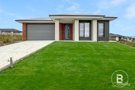 24 Brownlee Bvd, Winter Valley, VIC 3358