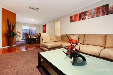 Property photo of 19 Mallard Street Berwick VIC 3806