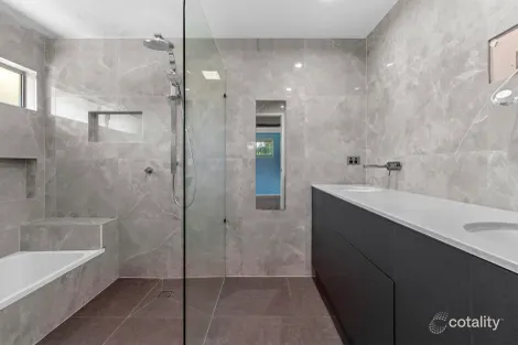 Property photo of 1 Akebia Street Arana Hills QLD 4054