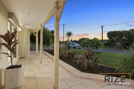 Property photo of 37 Sapling Way Hocking WA 6065