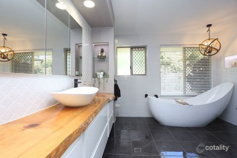 Property photo of 9 Carnoustie Court Victoria Point QLD 4165