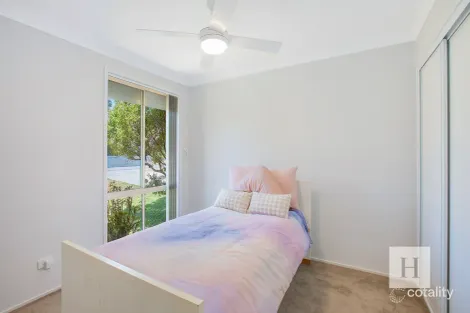 Property photo of 10 Travis Place Buff Point NSW 2262