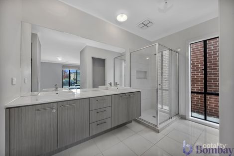 Property photo of 18 McKane Street Kalkallo VIC 3064